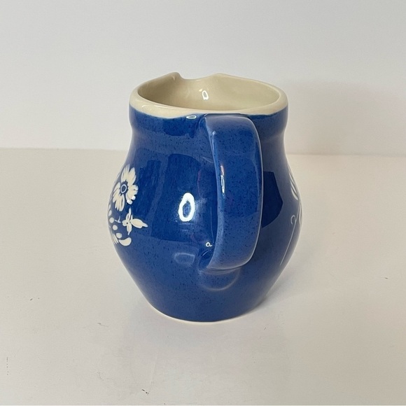 Pottery Signed Pitcher Jug Blue White High Gloss Glaze - Picture 7 of 10
